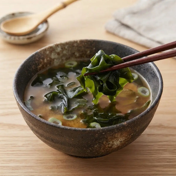 Izuri Dried Nutritious Wakame Seaweed for Soup and Salad 15g