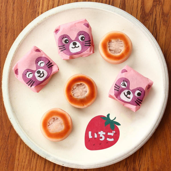 Tanuki Manju Traditional Strawberry-Filled Bite-Sized Cake (Pack of 3)