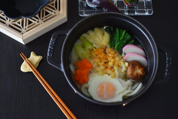 How to Make Nabeyaki Udon (Japanese Udon Noodle Hot Pot Recipe)